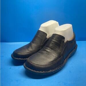 Women's Boc Born Dark Brown Leather Slip On Shoes Flats Comfort 7.5 M